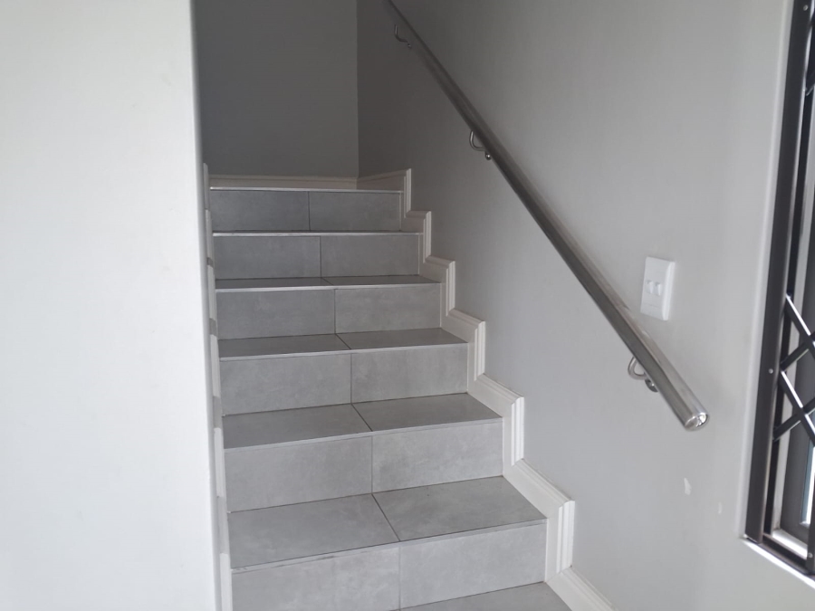 To Let 3 Bedroom Property for Rent in Winterstrand Eastern Cape